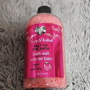 BRAND NEW Hard Candy Sexy Delish Bath Salt in Pink